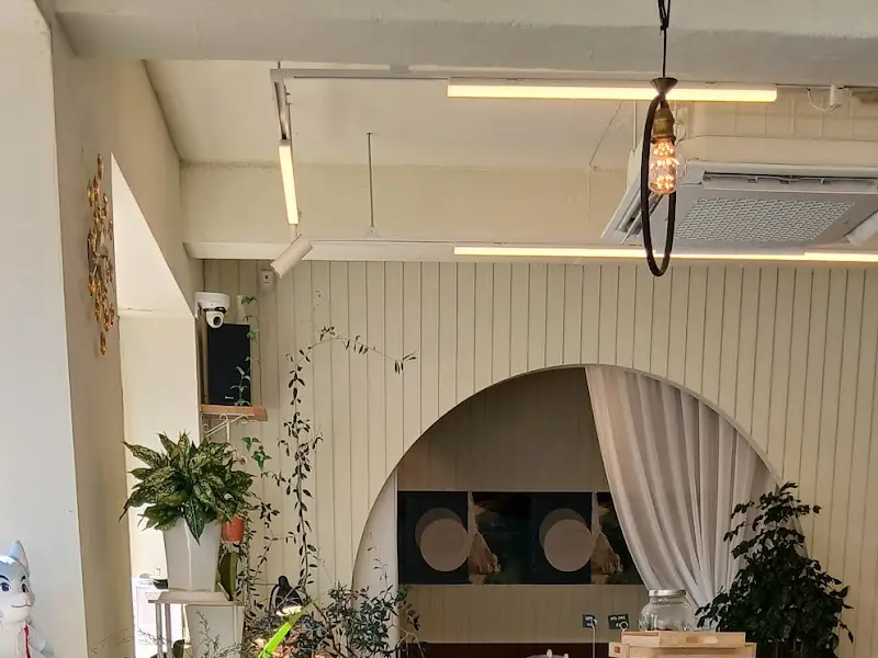 카페 내부 인테리어