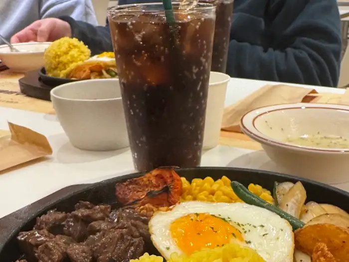 강남역 차셰프 고기덮밥 토시살 스테이크 육즙