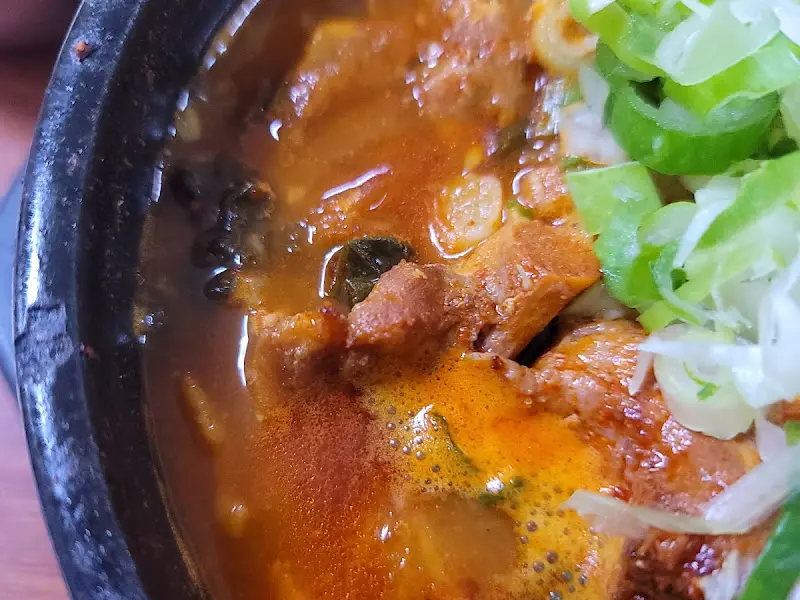 얼큰 뼈해장국 클로즈업