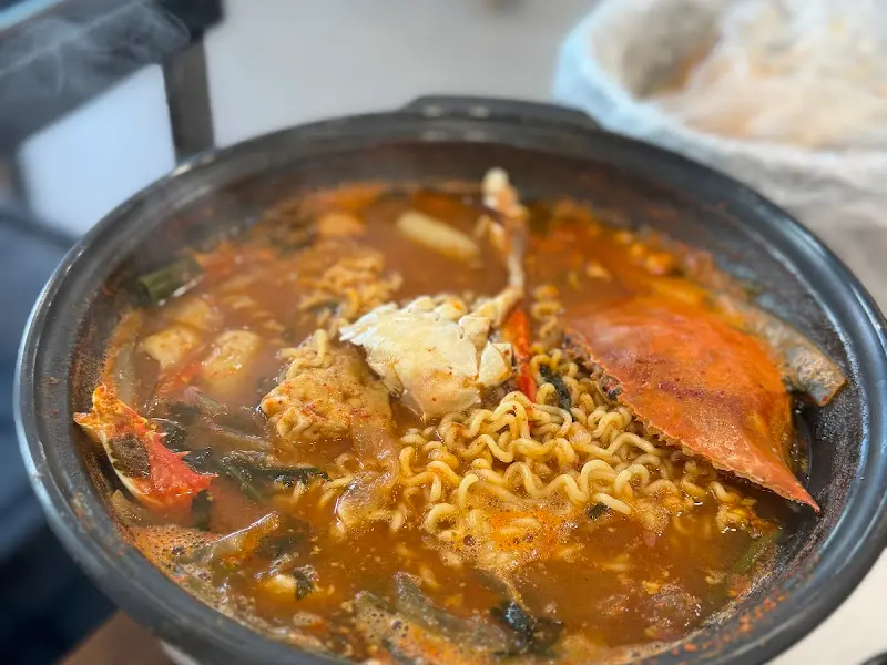 시원하고 칼칼한 꽃게알탕