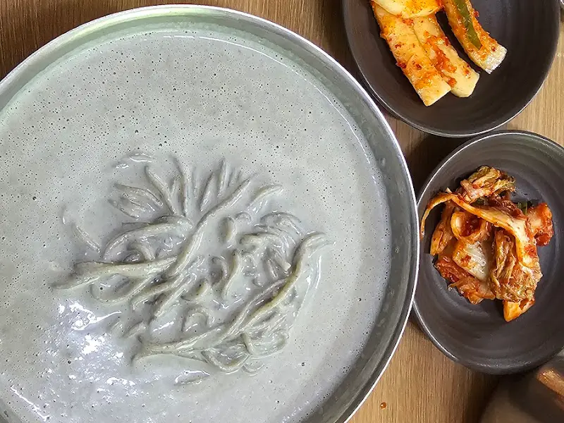 콩국수와 섞박지, 배추 겉절이