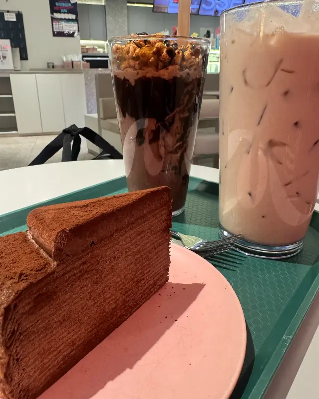 슈퍼초코라떼와 케이크