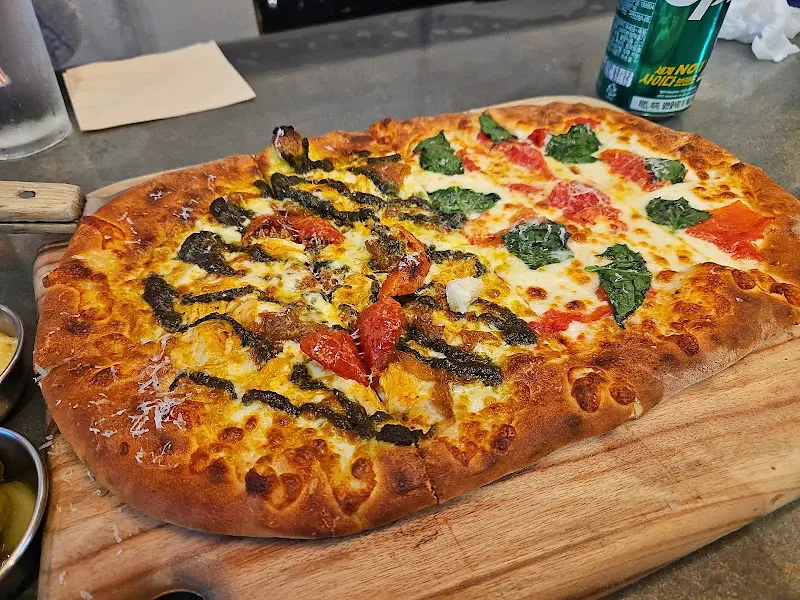 스톤 스트릿의 또 다른 매력, 반반 피자