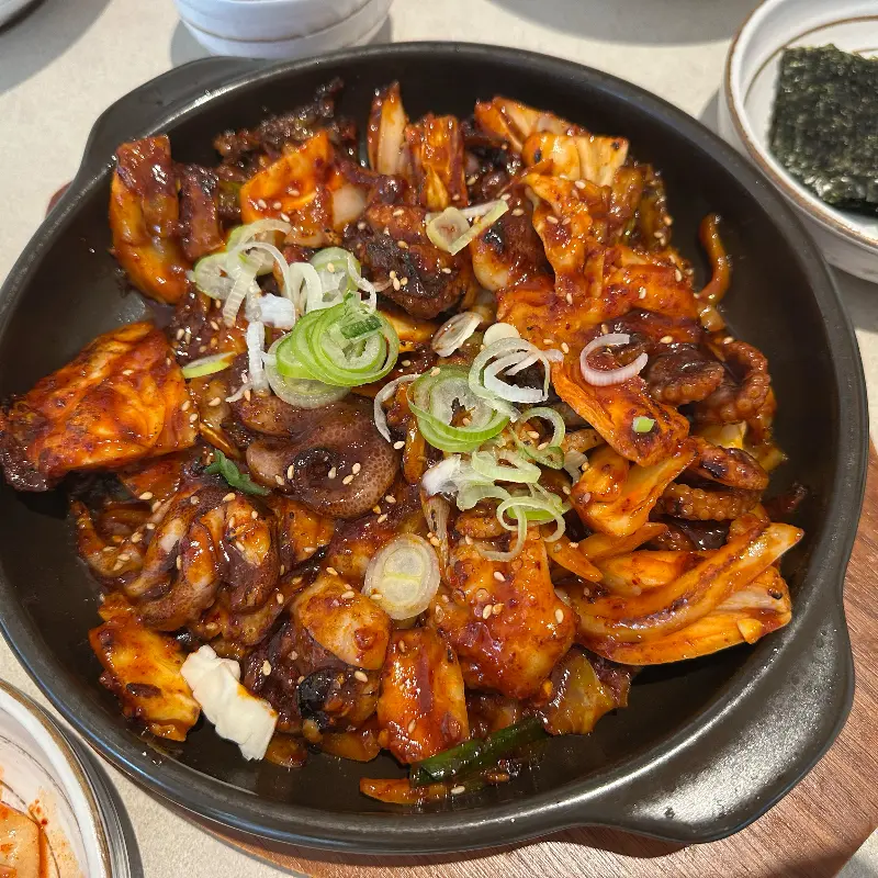 매콤한 쭈꾸미 볶음