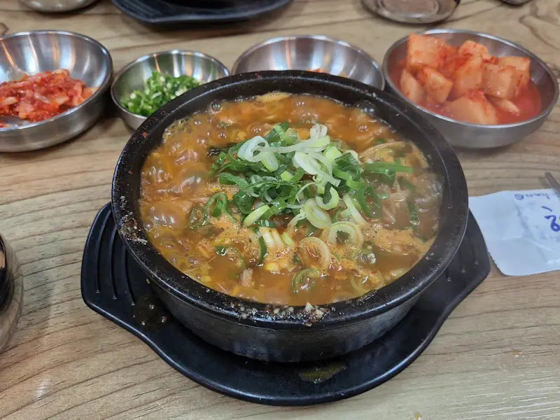 선지 해장국 한 상 차림