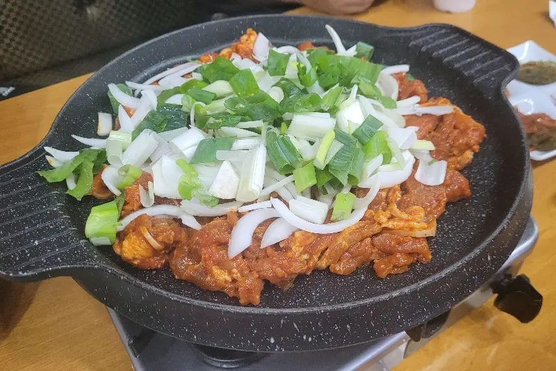 암천식육식당 돼지 김치 구이