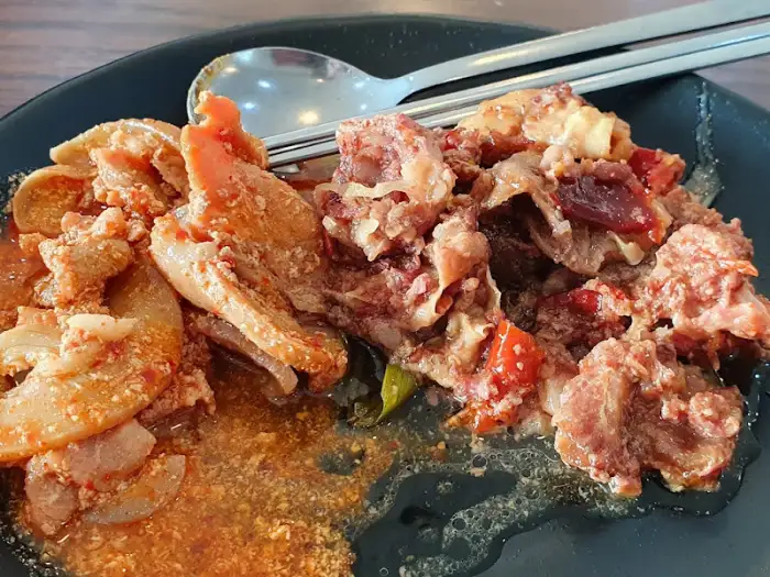 음식 접시 사진