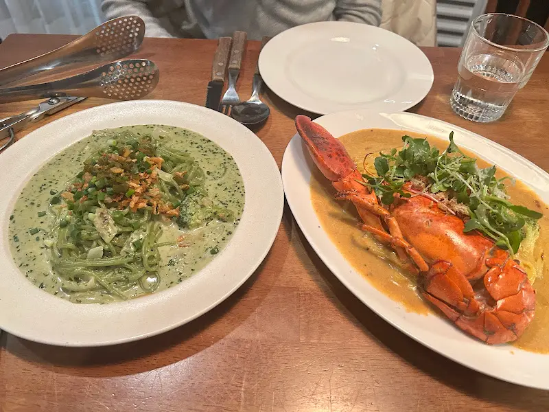 랍스터 바스크 로제 파스타와 바질 페스토 크림 파스타