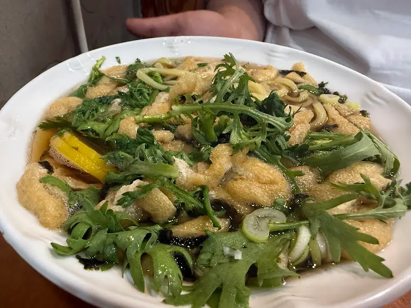 푸짐한 양을 자랑하는 우동