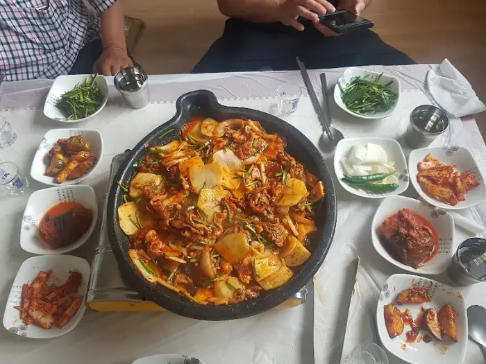 오리불고기 모습