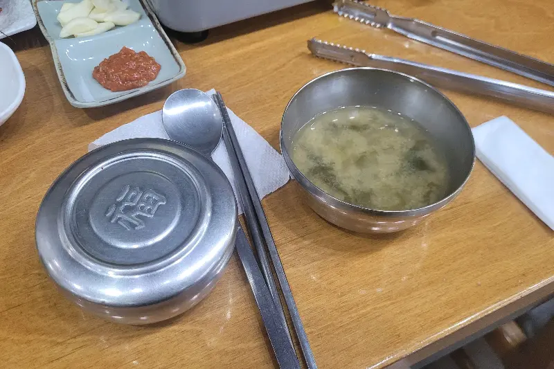 암천식육식당 상차림