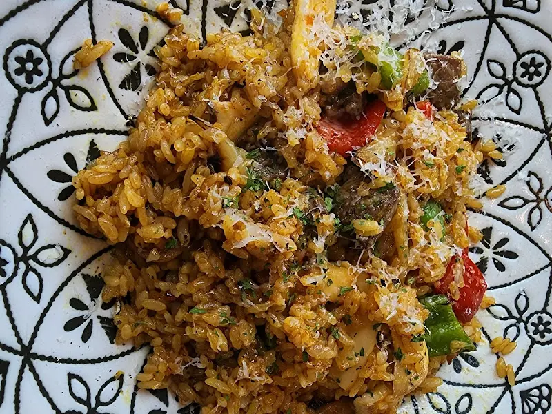 우삼겹이 듬뿍 올라간 도리아