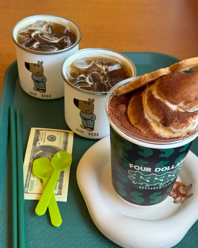 카페 내부 인테리어