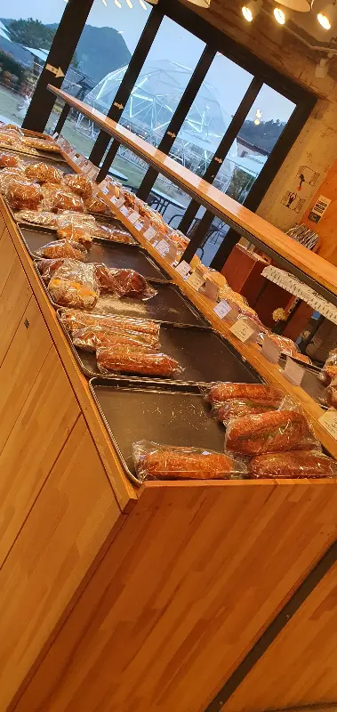 베이커리 진열대