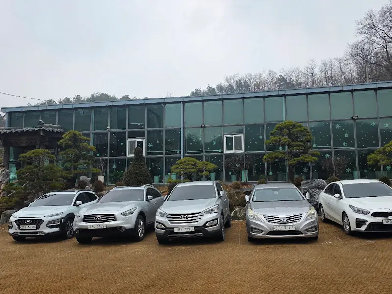 백운한정식 주차장