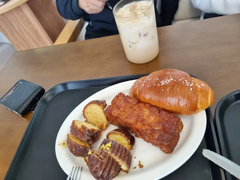 러디칙스의 빵과 음료