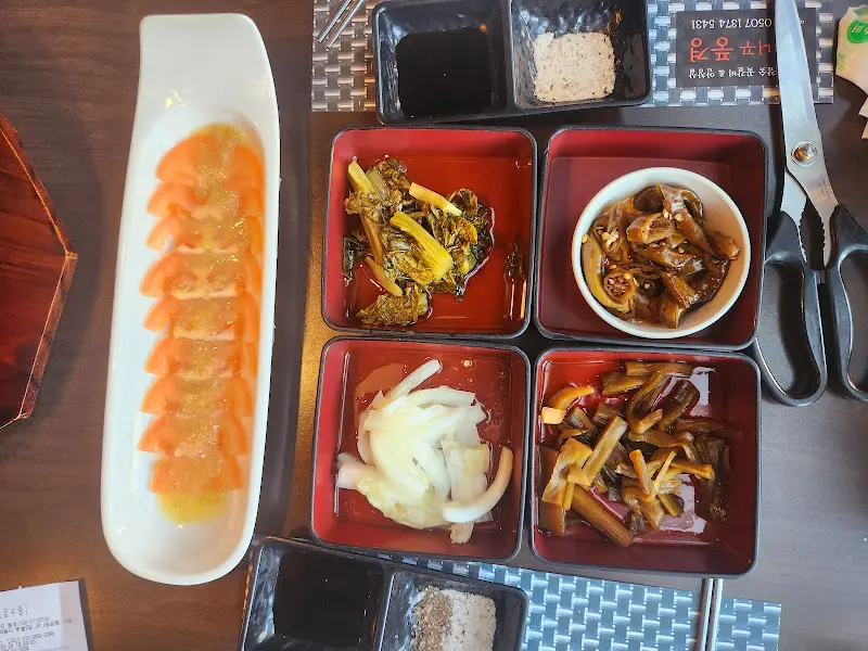 눈꽃 갈비살과 밑반찬