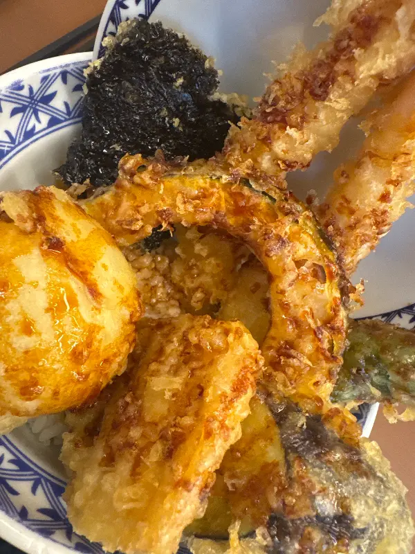 온텐동 튀김 근접샷