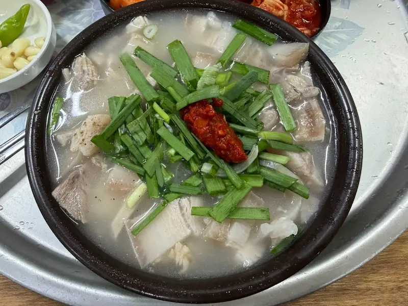 섞어국밥 항공샷