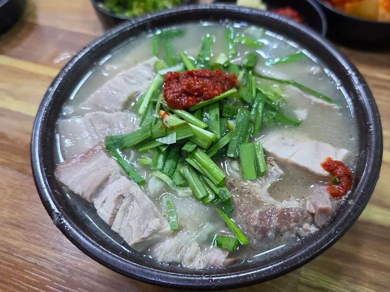 섞어국밥 항공샷2