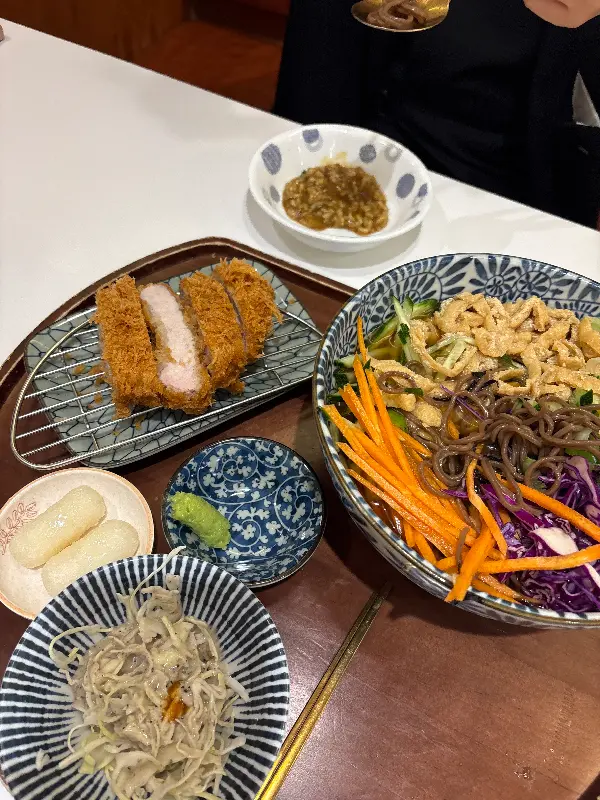 깔끔한 돈카츠 한 상