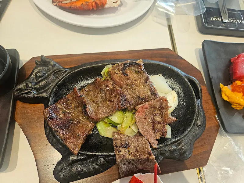 육즙 가득한 스테이크