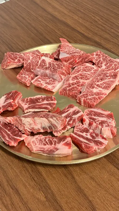 신선한 꽃갈비살