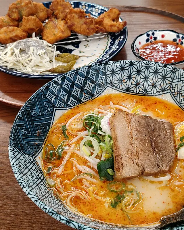 돈코츠 라멘과 가라아게