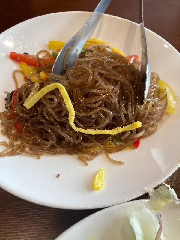 윤기가 흐르는 잡채