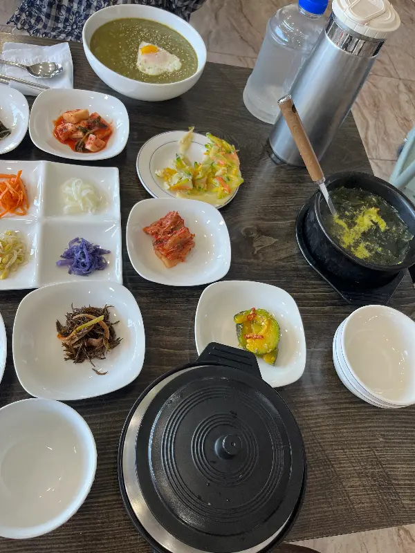 맛깔스러운 전복장 정식