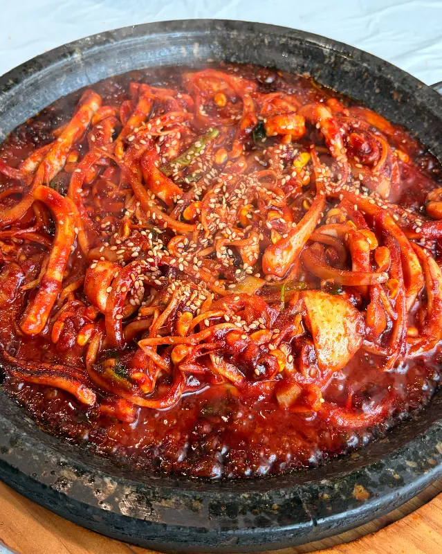 돌판 오징어 볶음