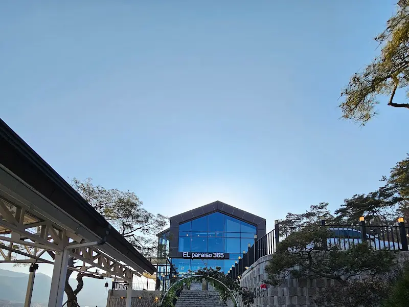 엘파라이소365 전경