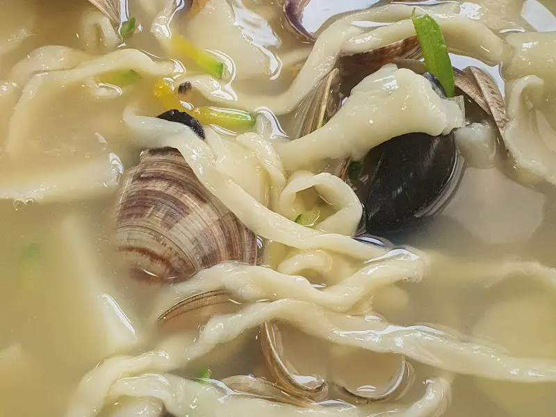 해물칼국수 면발