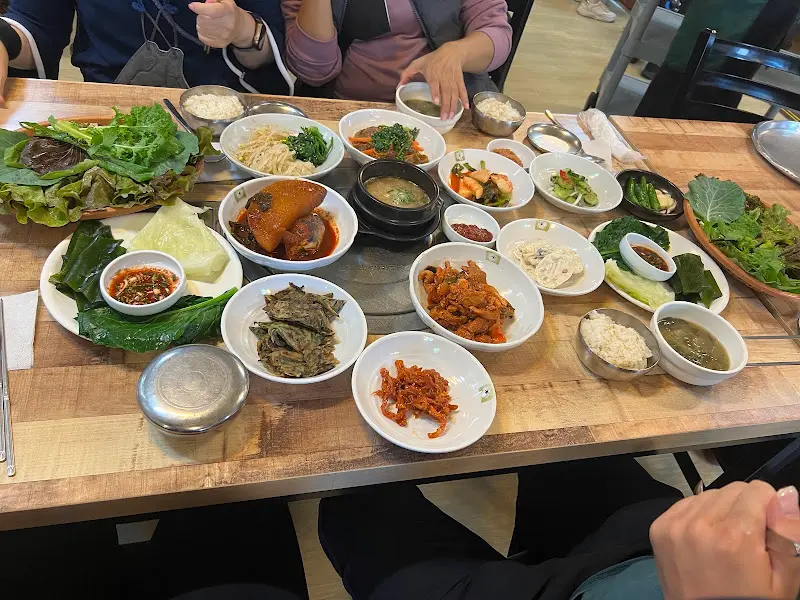 고등어조림과 쌈 채소