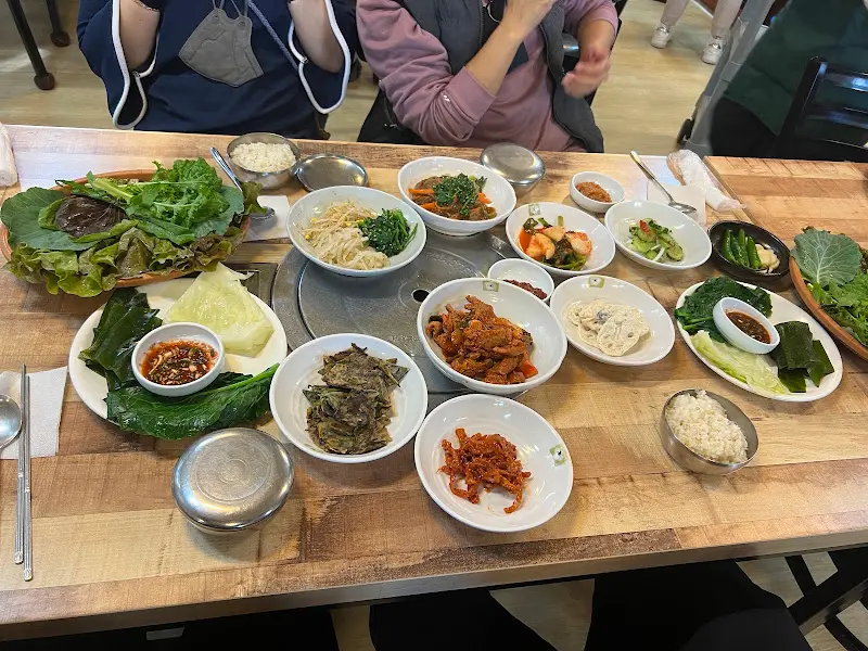 푸짐한 쌈밥정식 한 상 차림