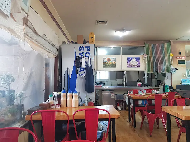 식당 내부의 모습