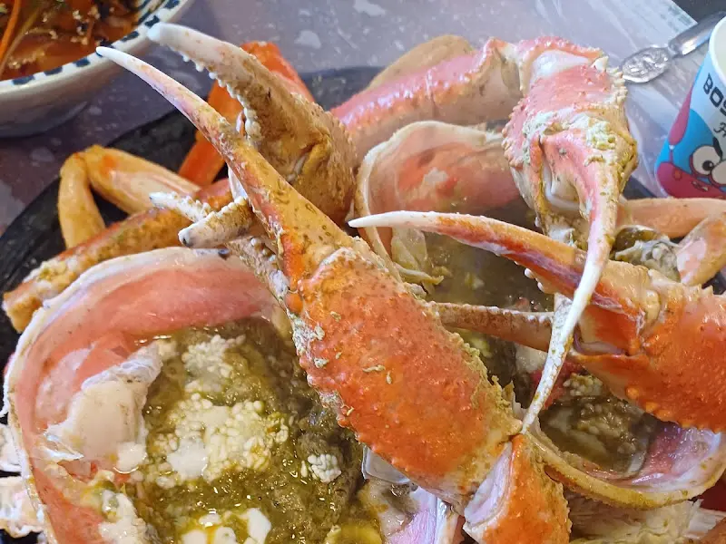 윤기 흐르는 대게 다리