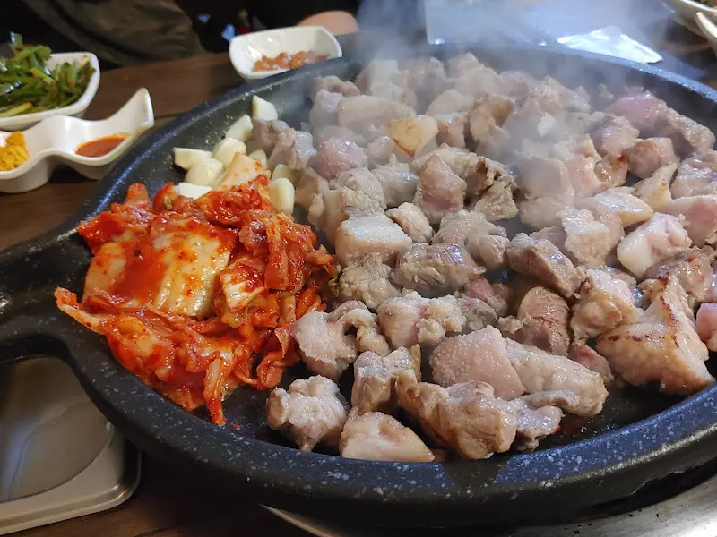 구워지고 있는 뒷고기