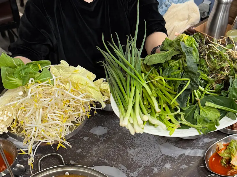 푸짐한 야채 한 상