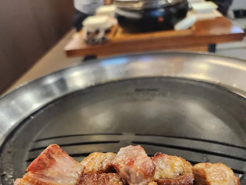 육즙 가득한 고기