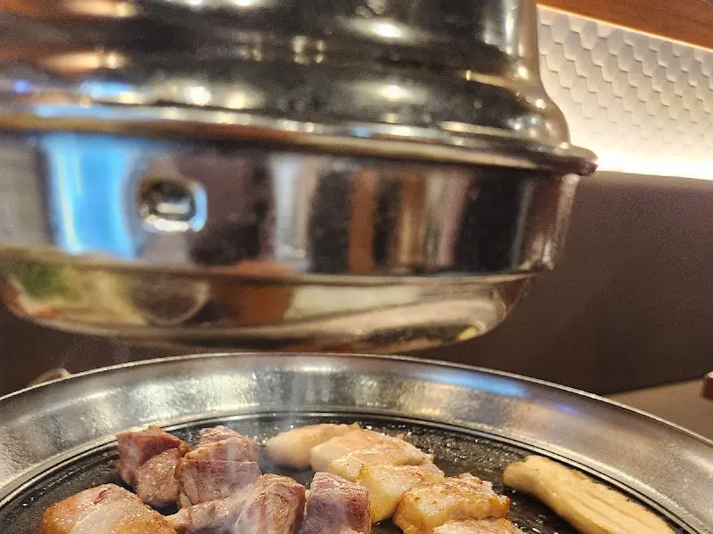 구워지고 있는 돈치맛살