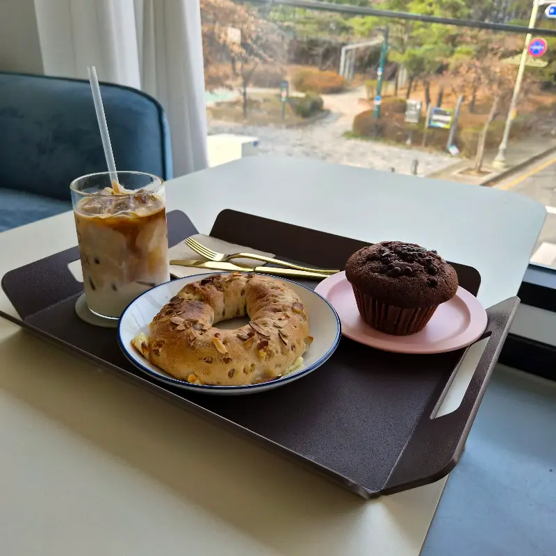 아메리카노와 디저트