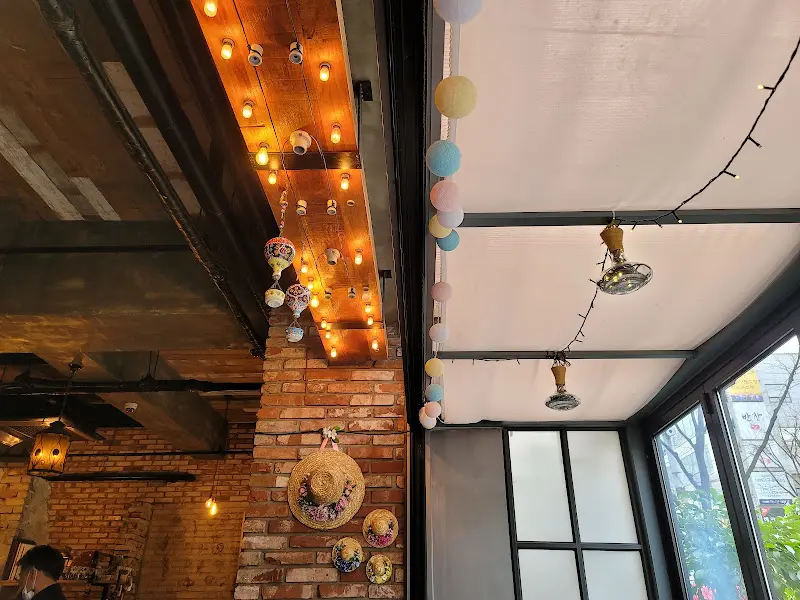 지오쿠치나 천장 장식