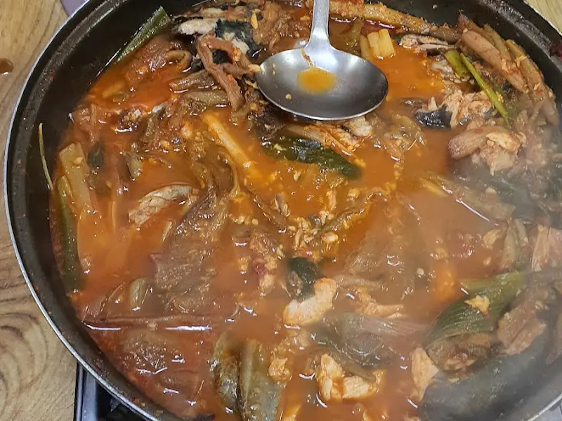 푸짐한 메기 매운탕