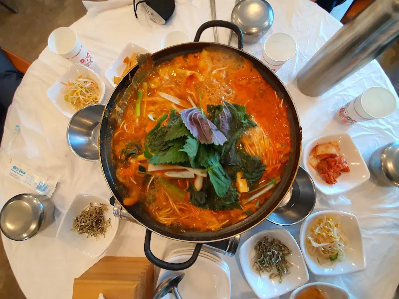 푸짐한 메기 매운탕