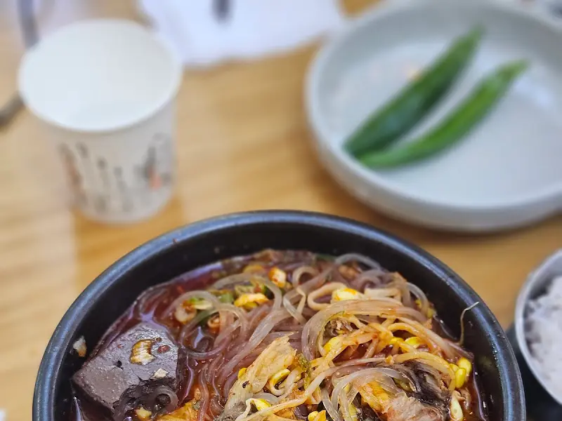 해장국의 다양한 재료