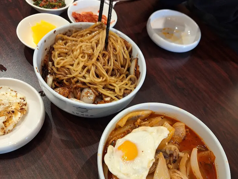 황태 짬뽕과 짜장면