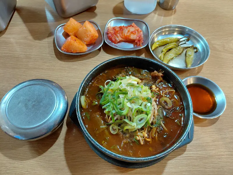 본가양평해장국 기본 반찬