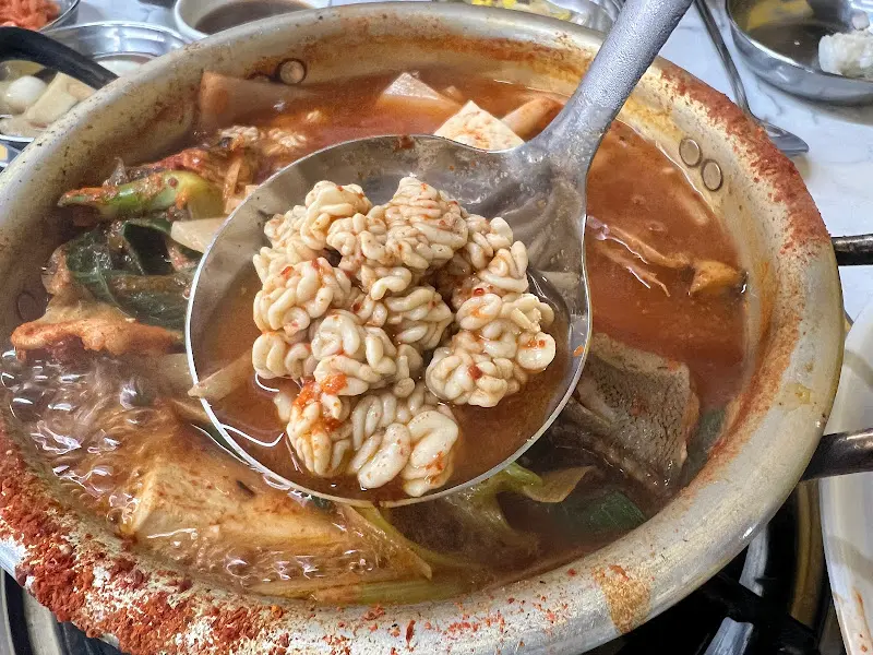 알이 가득한 동태탕