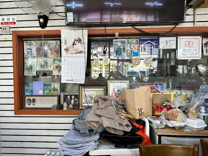 가게 내부 장식